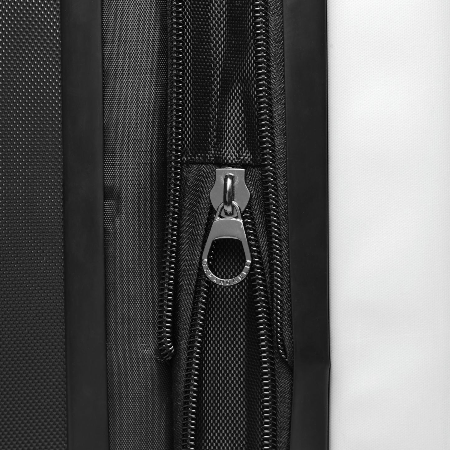 The Native Suitcase - China Flag